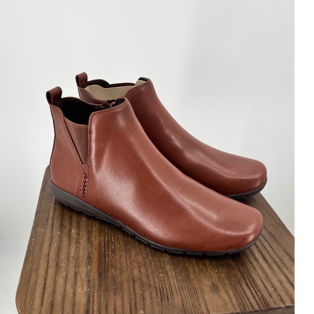 Easy Spirit Brown Leather Side Zip Ankle Boots Size 9.5M Comfort Shoes NWT